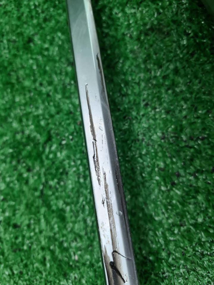 Молдинг переднего бампера Hyundai Genesis 2 13-16