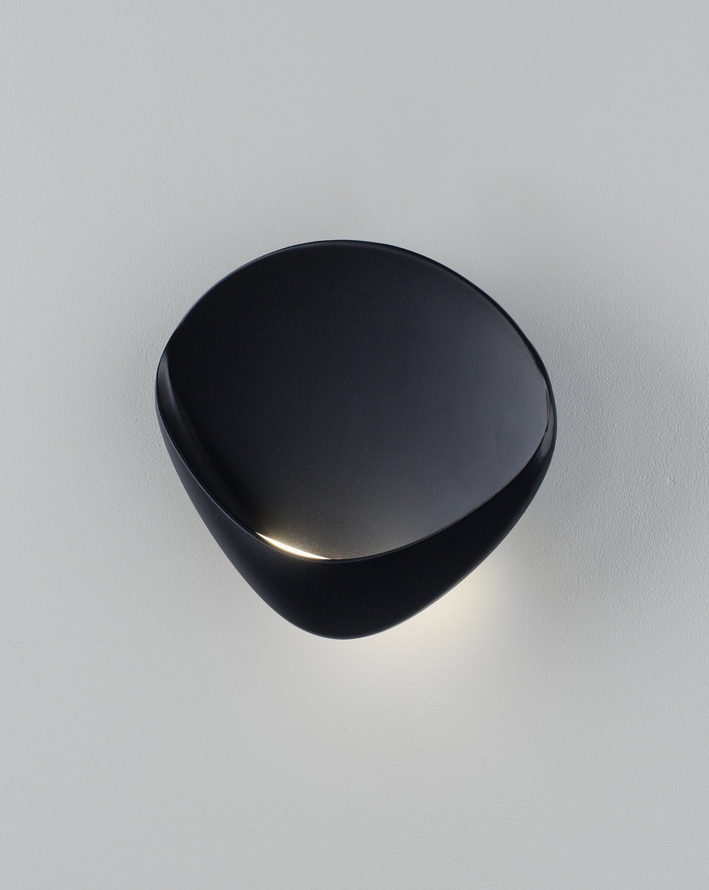 Светильник настенный светодиодный Moderli V11652-WL Kelly