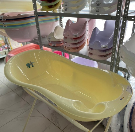 Ванна детская 102 см со сливом "КОТ и ПЕС" желтый