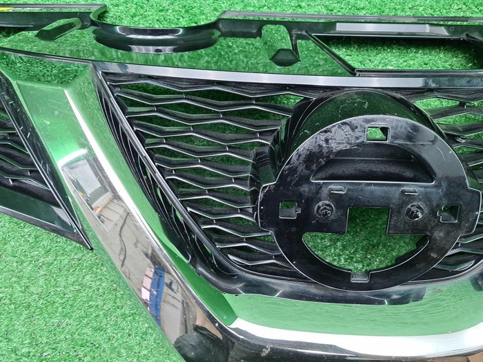 Решетка радиатора Nissan X-Trail t32 (2013-2019)