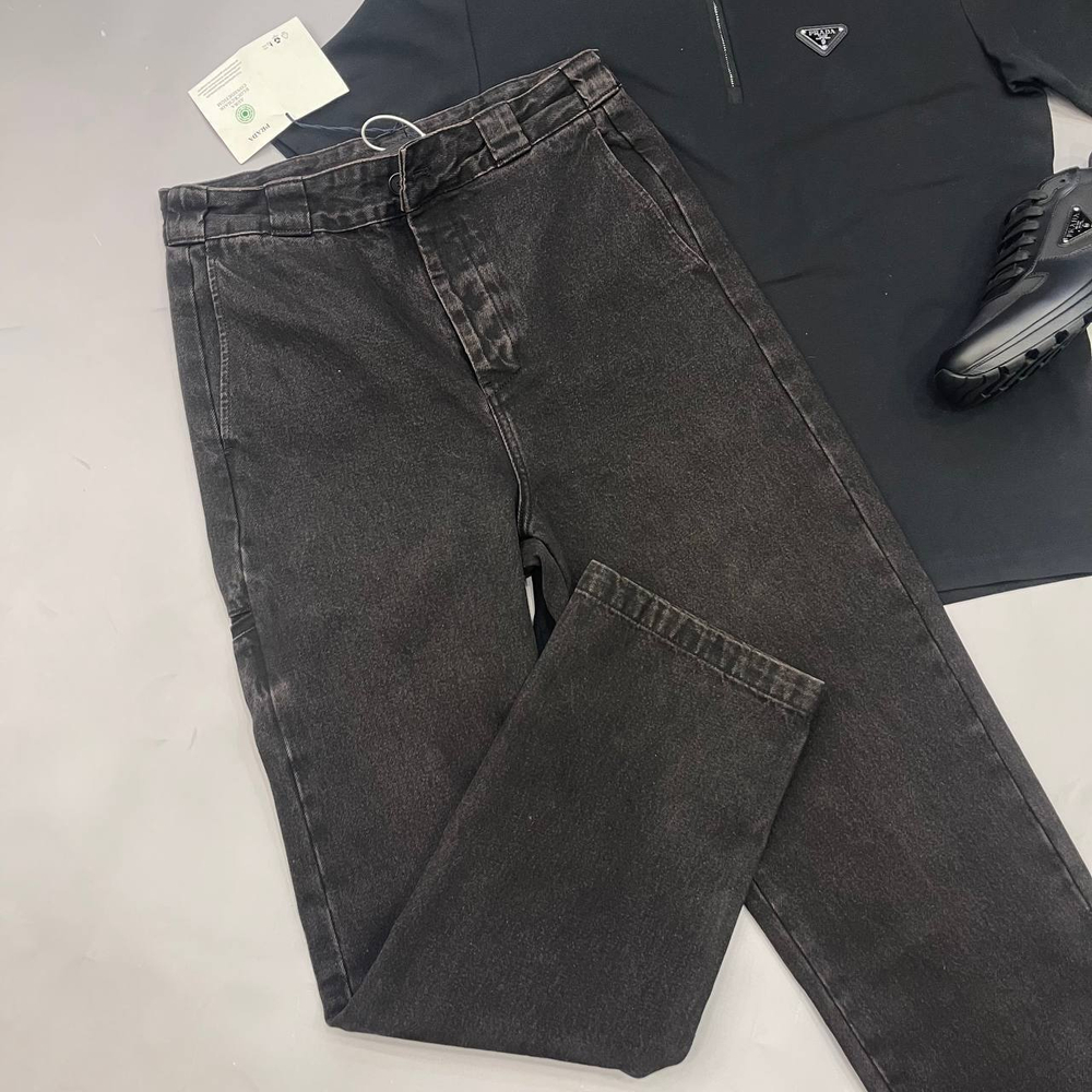 Джинсы Prada