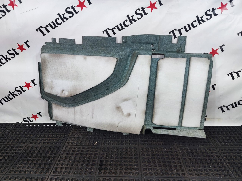 Обшивка салона правая 2020г.