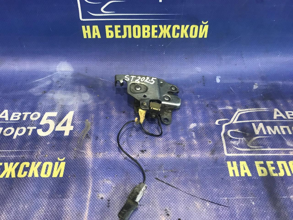 Замок багажника TOYOTA CARINA ED 1994