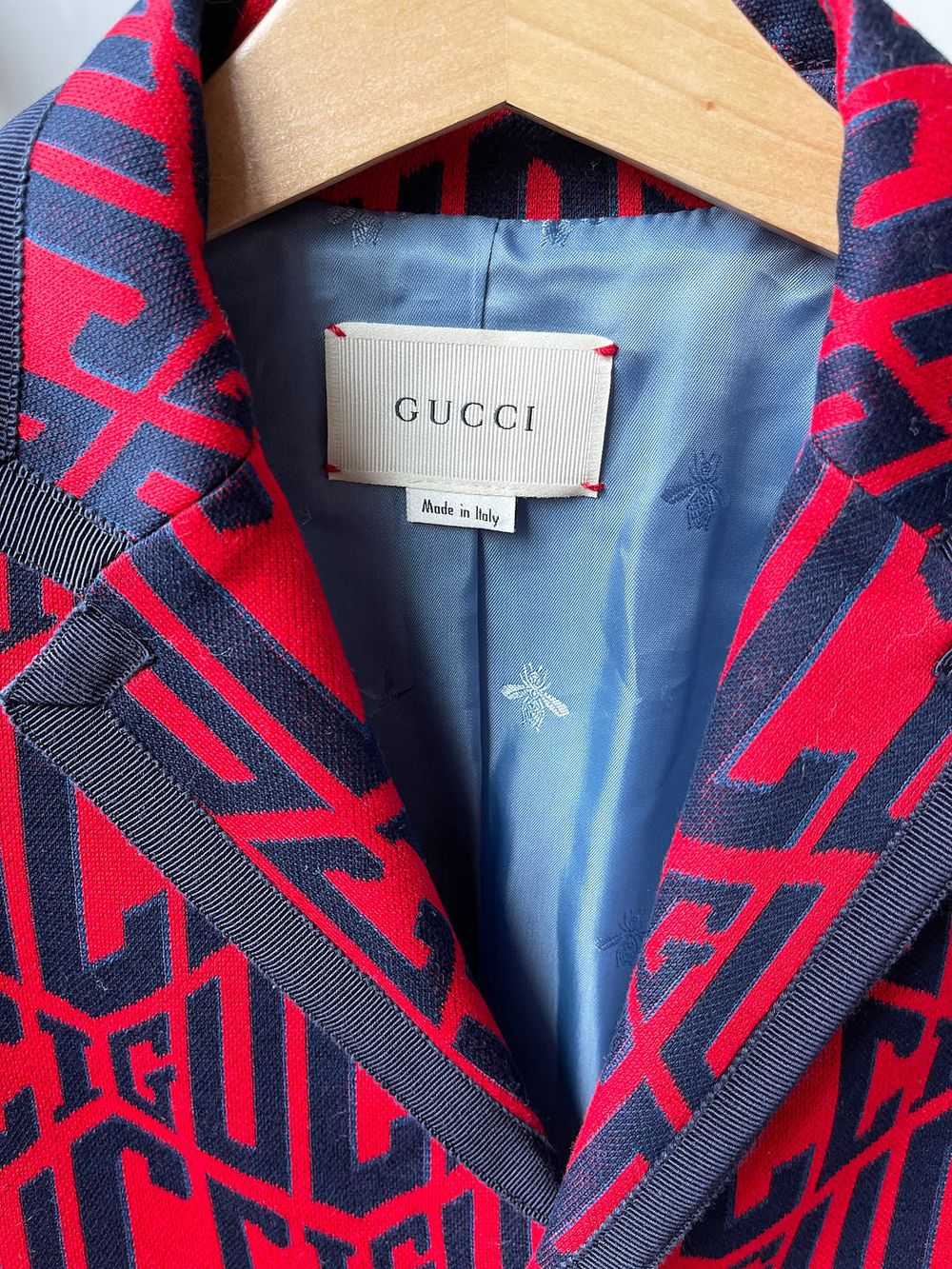 новый пиджак Gucci, 116