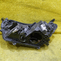 Битая Фара правая Toyota RAV4 4 CA40 (2015-2019) LED