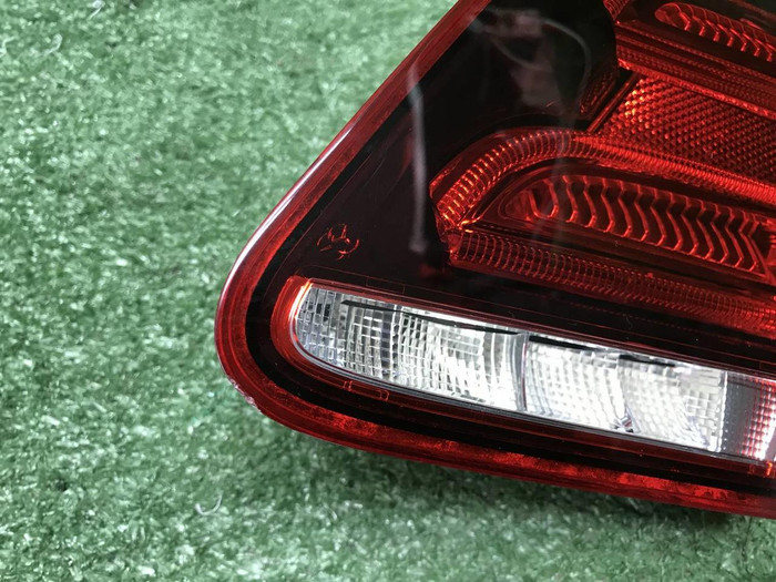 Фонарь правый внутренний Mercedes E W212 (13-16)