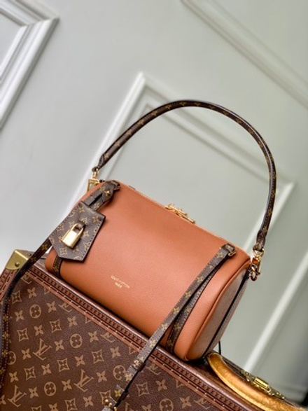 Louis Vuitton Express PM