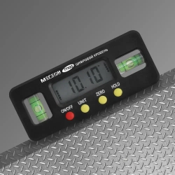 Мини уровень цифровой МЕГЕОН 77100
