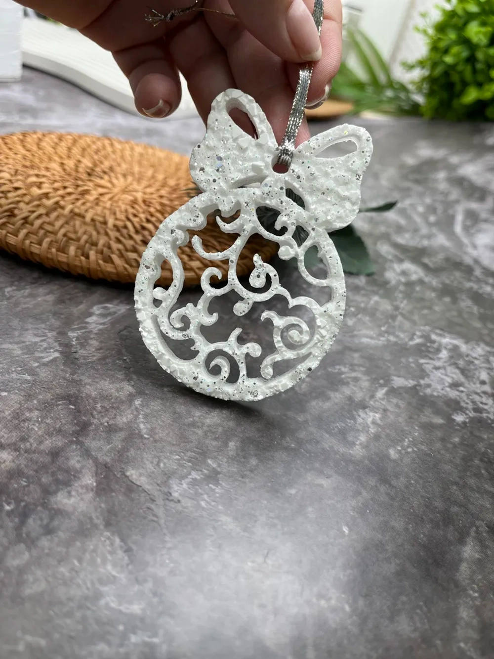 Новогодняя елочная игрушка Шар