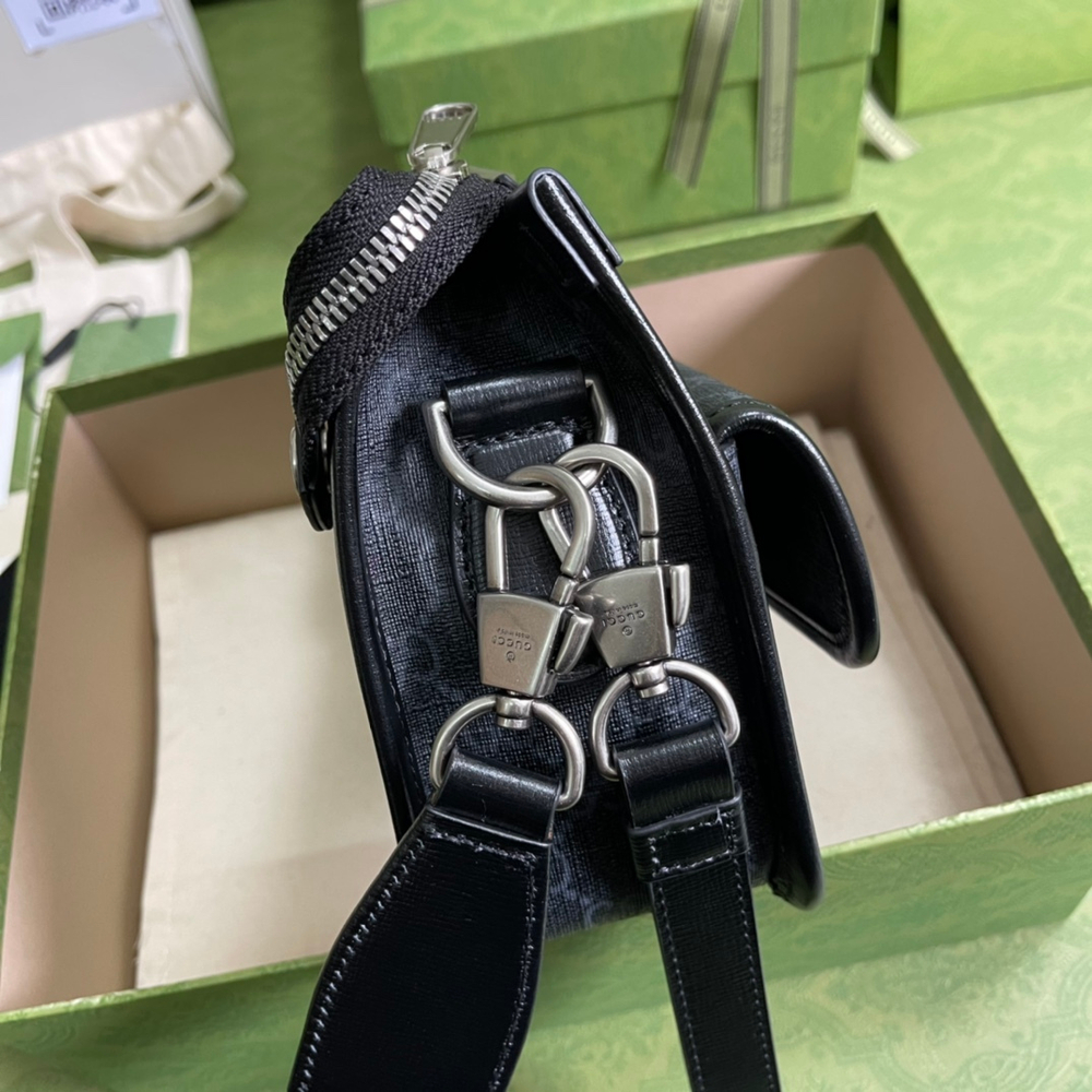 Gucci GG Messenger Bag