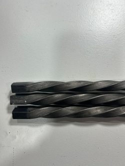 Кованый элемент балясина,торсион 1000мм, витой квадрат полнотелый 10х10мм