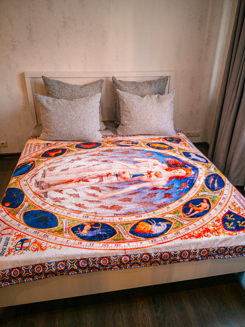 Покрывало «Человек со знаками Зодиака»