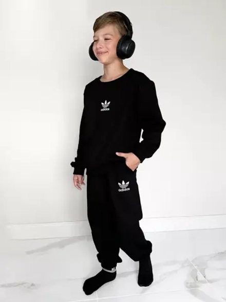 Спортивный костюм для подростков