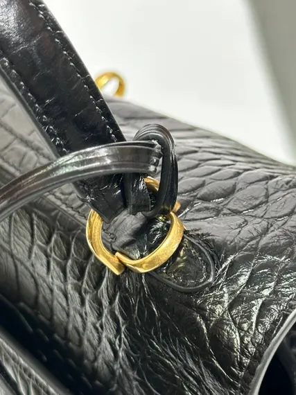 BALENCIAGA RODEO HANDBAG с крокодиловым тиснением, черная