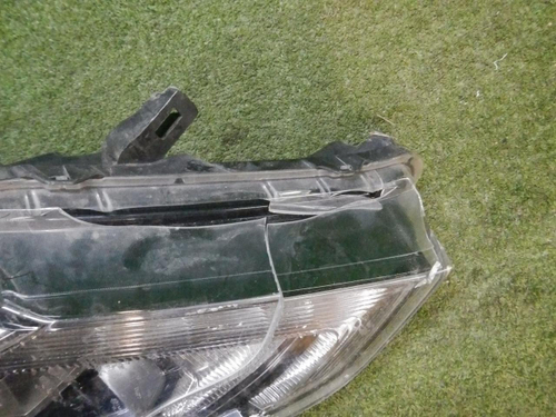 Битая Фара правая Nissan Qashqai J11 (2013-2019) галоген