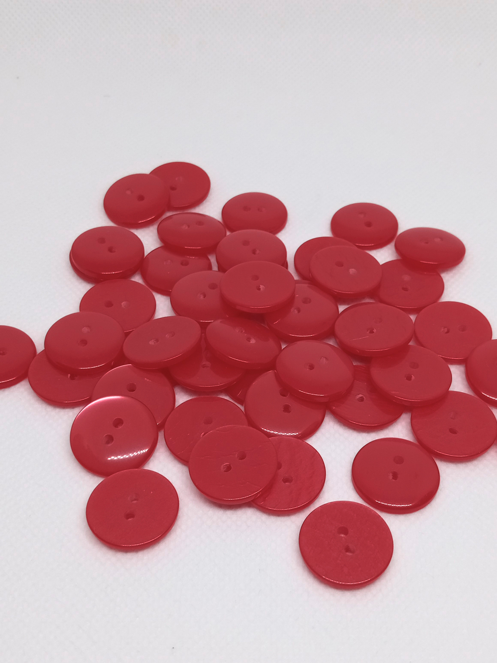 Пуговица 28L (18мм) 2 прокола, пластик, 1 шт