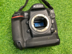Nikon D4s 151.500 кадров
