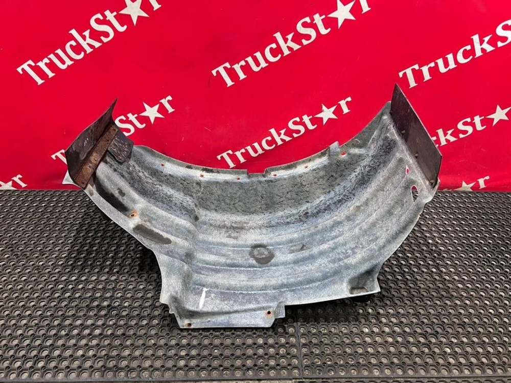 Крыло переднее правое передняя часть