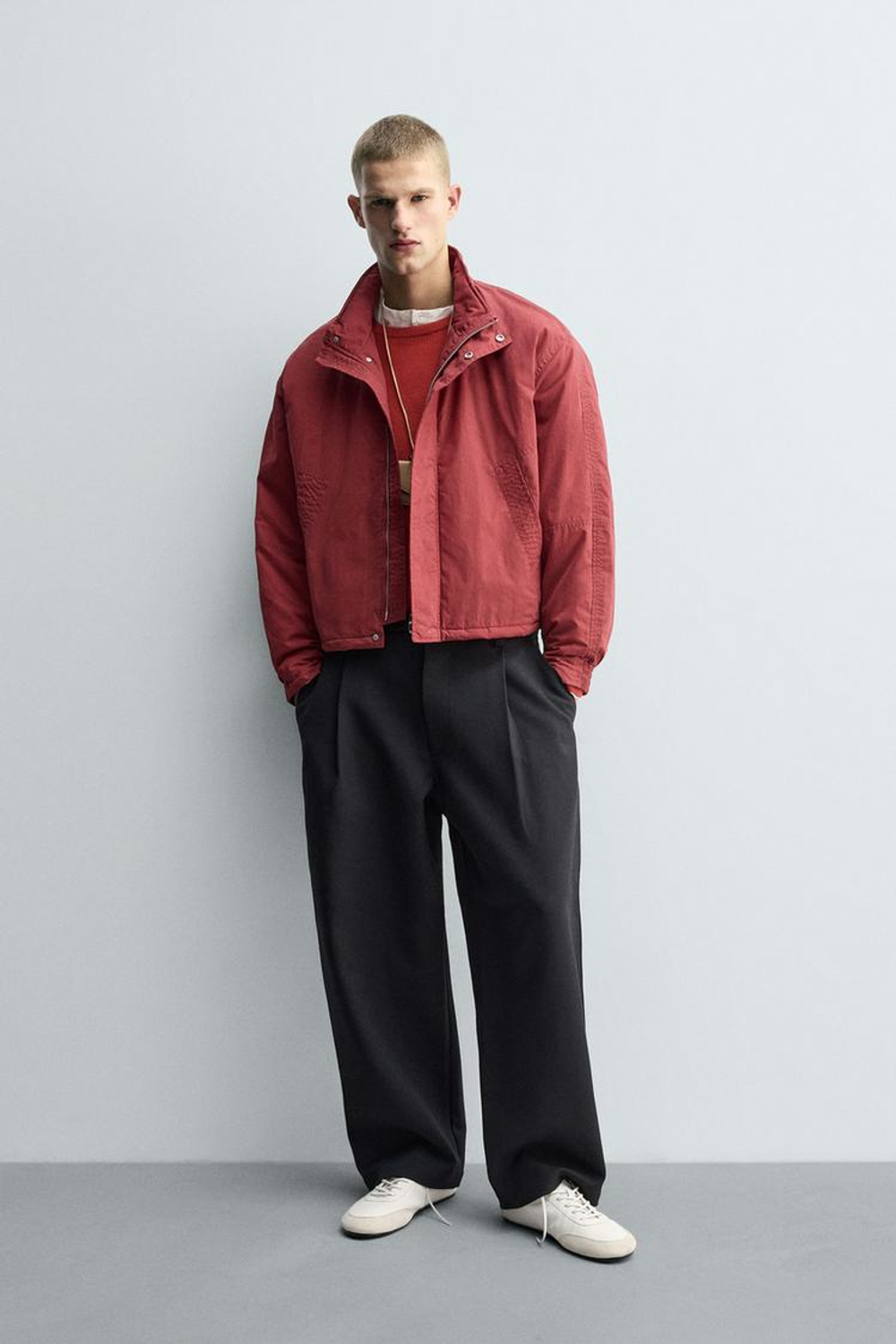 ZARA СТЕГАНАЯ КУРТКА С ВОЩЕНЫМ ПОКРЫТИЕМ, КРАСНЫЙ