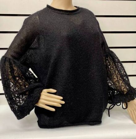 Джемпер с ажурными рукавами НК218-07 черный