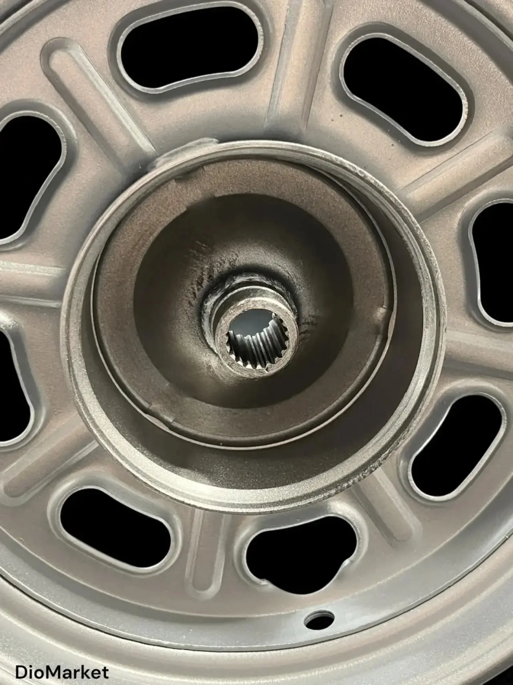 диск задний r10 на скутер 50 кубов 139QMB штампованный