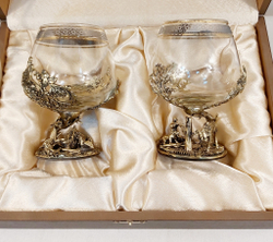 Набор из 2-х бокалов для коньяка "Охота на глухаря и Охота на лося" (подарочный футляр)