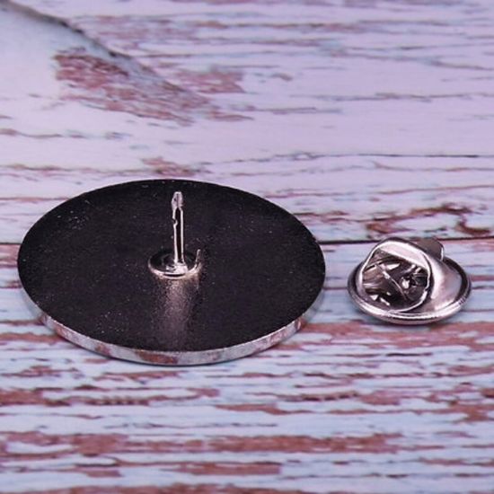 Значок металлический "Гусь с ножом. Be Goose.Do Crimes",3.2см