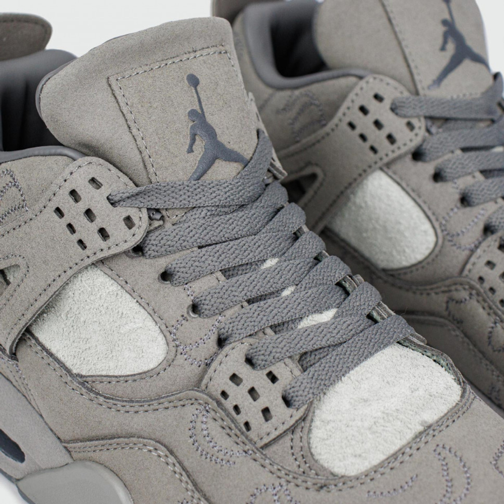 кроссовки Air Jordan 4 x KAWS