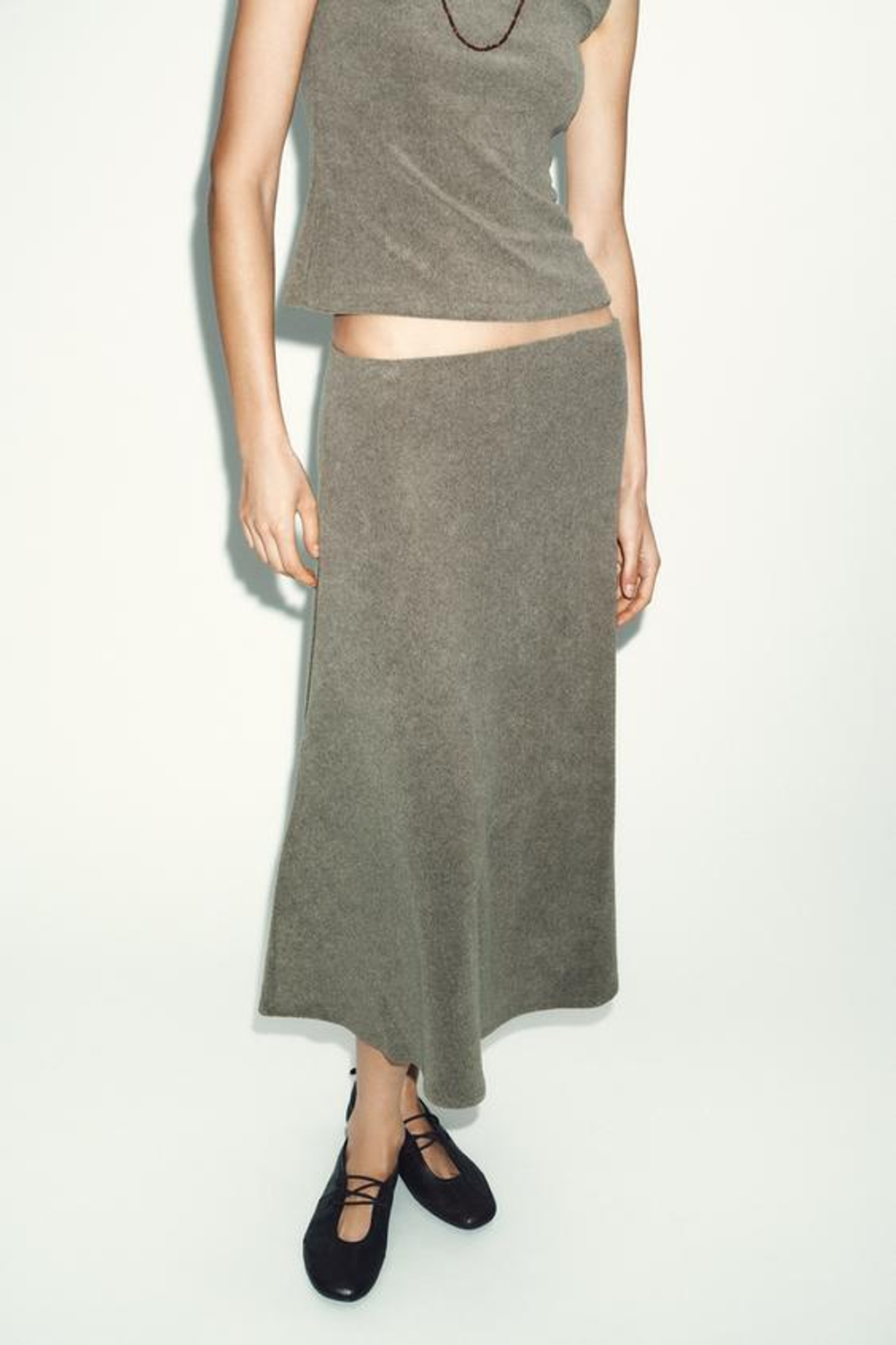 ZARA ЮБКА ИЗ МЯГКОЙ ТКАНИ, СВЕТЛО-ОЛИВКОВЫЙ