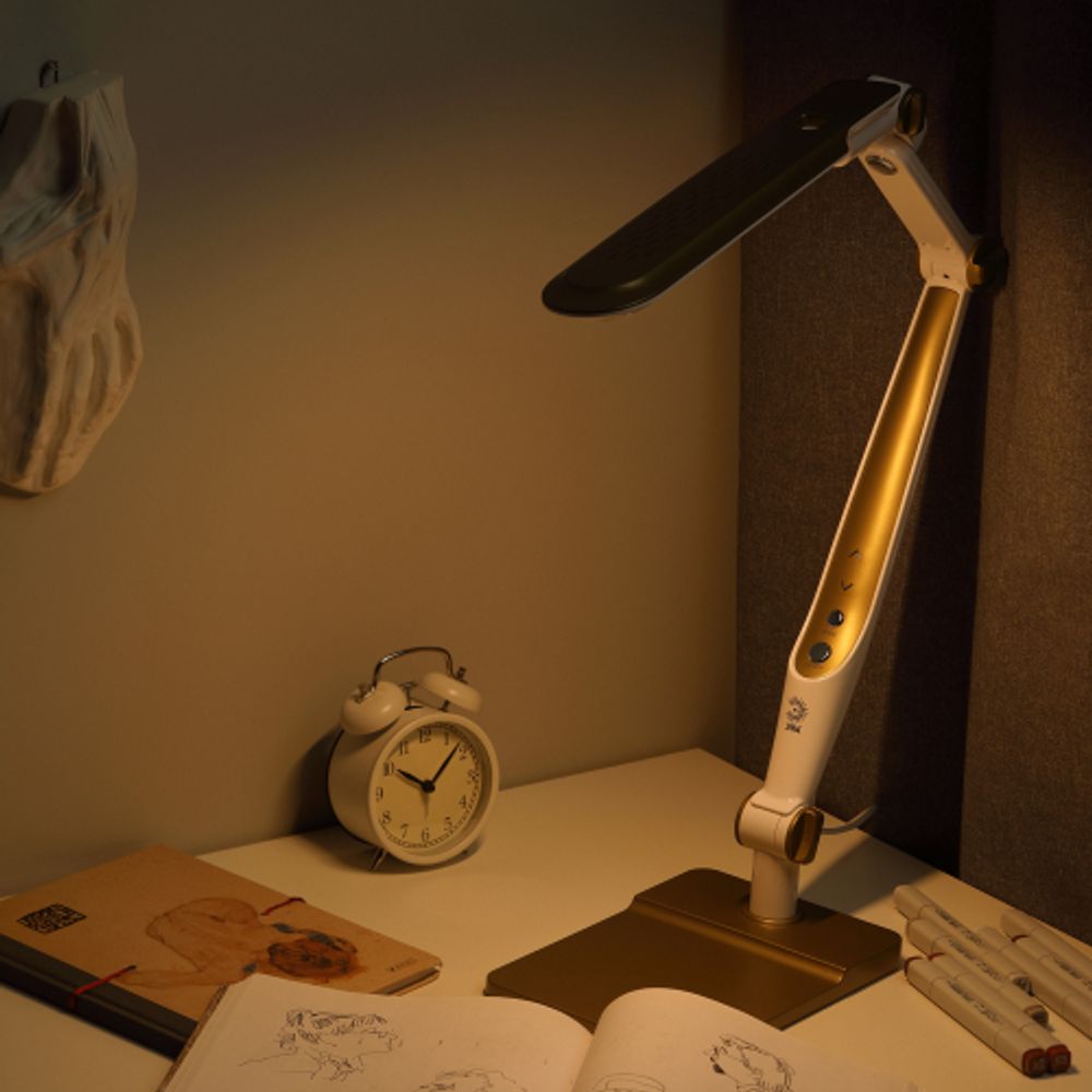 Настольный светильник ЭРА NLED-497-12W-G светодиодный на струбцине и с основанием золото