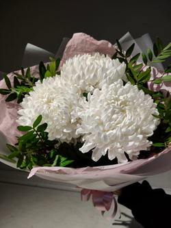 Букет из хризантем и альстромерии (С0033)