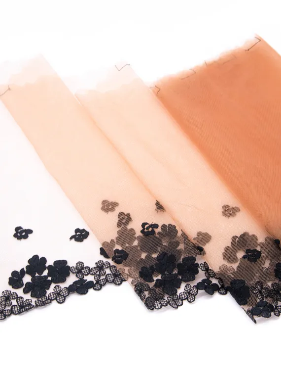 05-103 Вышивка на неэл. сетке 21 см, бежевый/черный