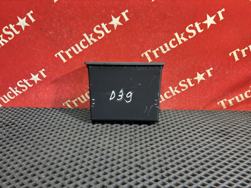 Карман панели приборов 2019 год.