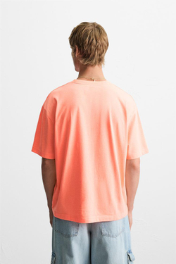 ZARA ФУТБОЛКА С ВЫШИТОЙ НАДПИСЬЮ, НЕОНОВО-ОРАНЖЕВЫЙ