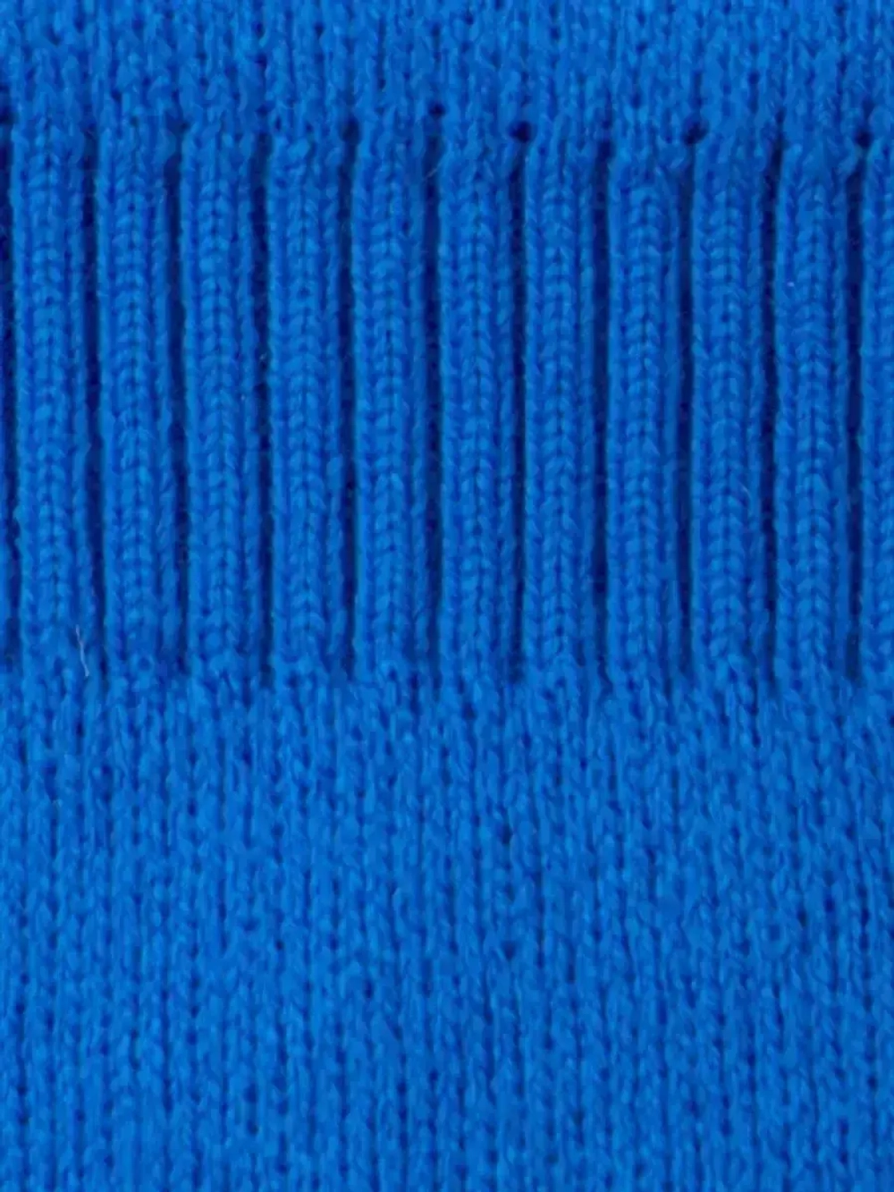 Шапка шлем зимняя вязаная с бубонами