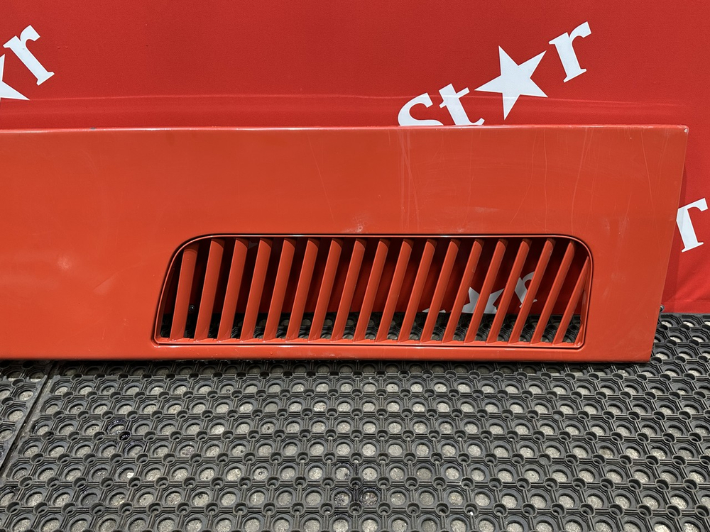 Спойлер кабины боковой правый 2022г