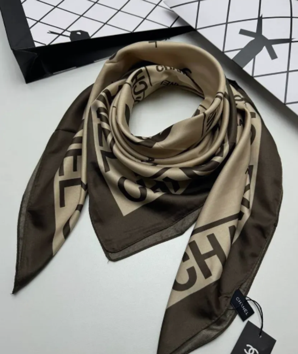 Шёлковый платок Chanel
