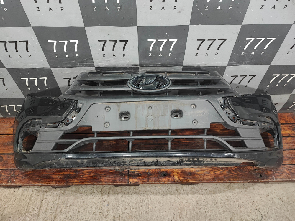 Бампер передний LADA Granta 18-нв Б/У Оригинал 8450100957