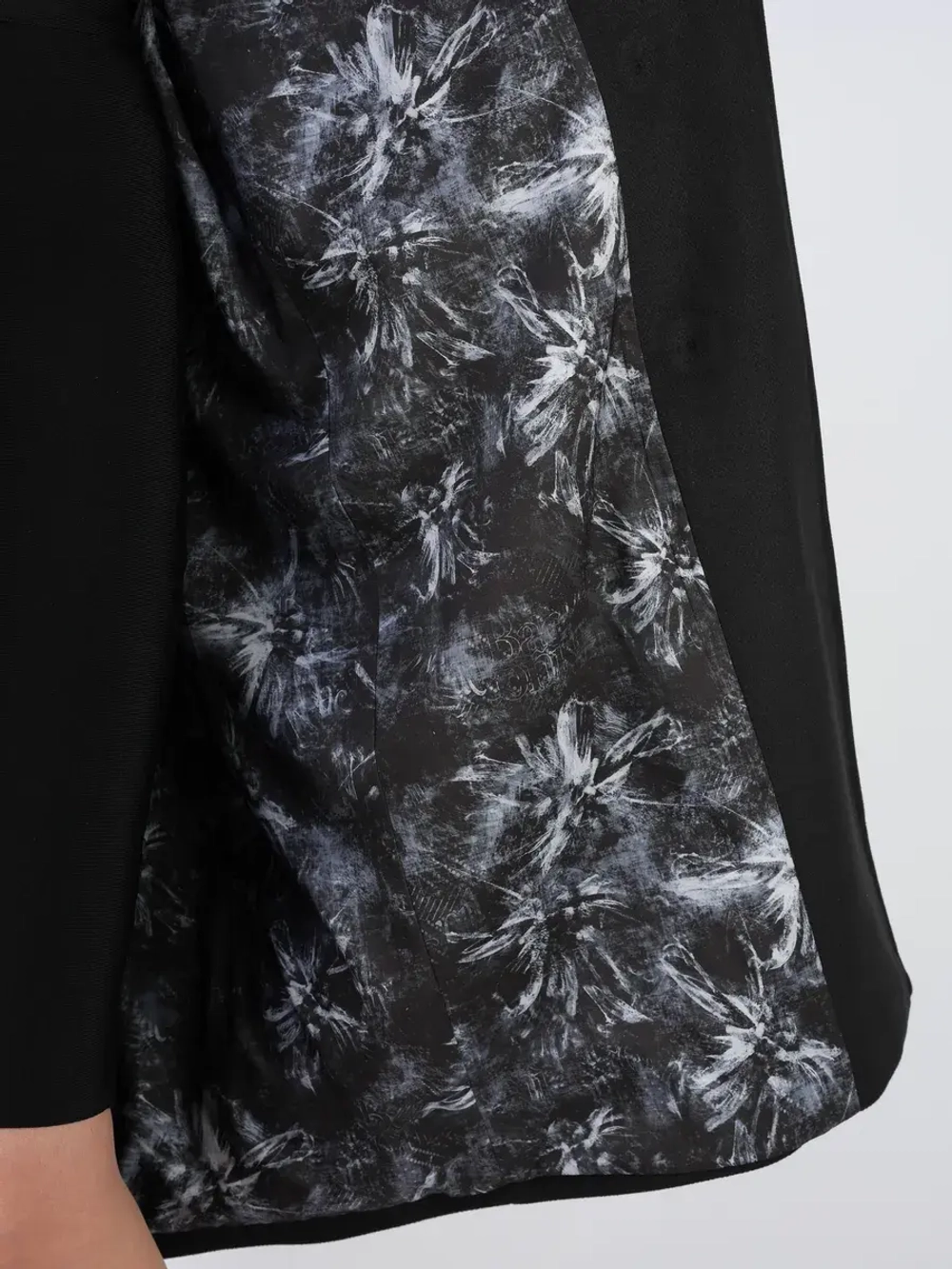 Пальто демисезонное длинное с поясом