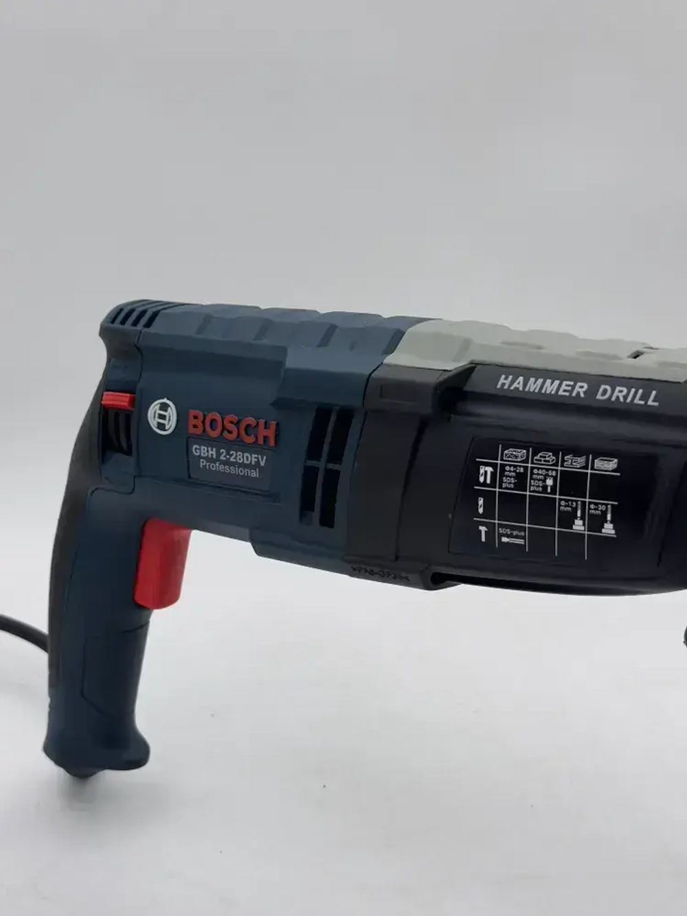 Bosch Перфоратор 1200 Вт, 0 акк.
