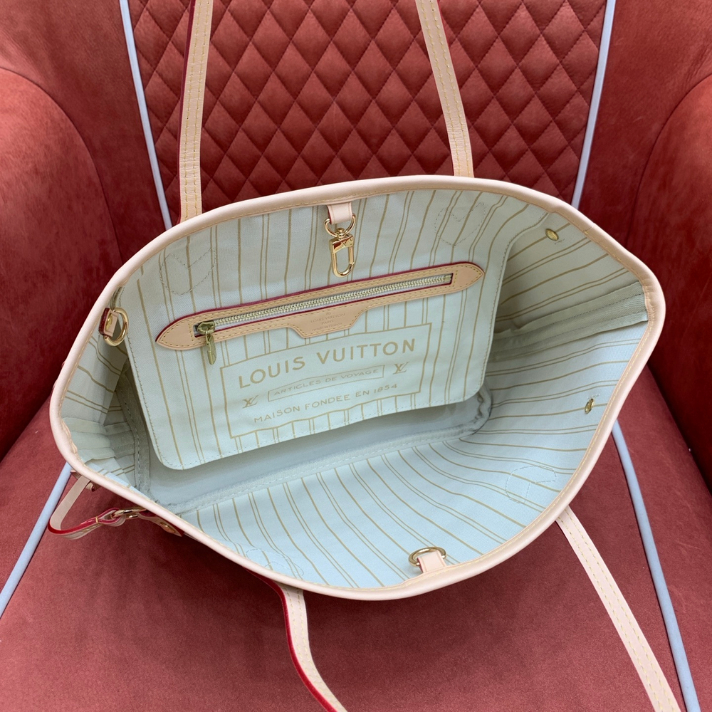Louis Vuitton Neverfull PM