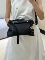 Fendi By The Way Selleria Medium 29 cm