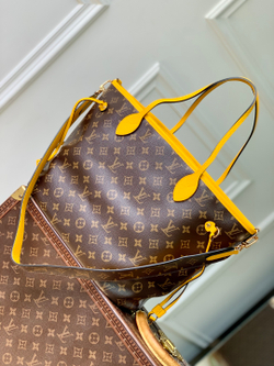 Louis Vuitton Neverfull Bandouliere Inside Out MM