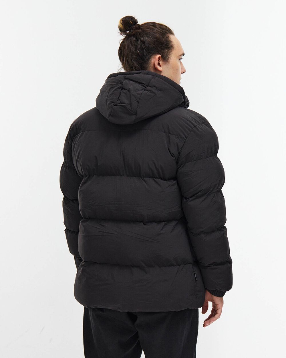 Пуховик Anteater AW25 Downjacket Hooded Crispy черный