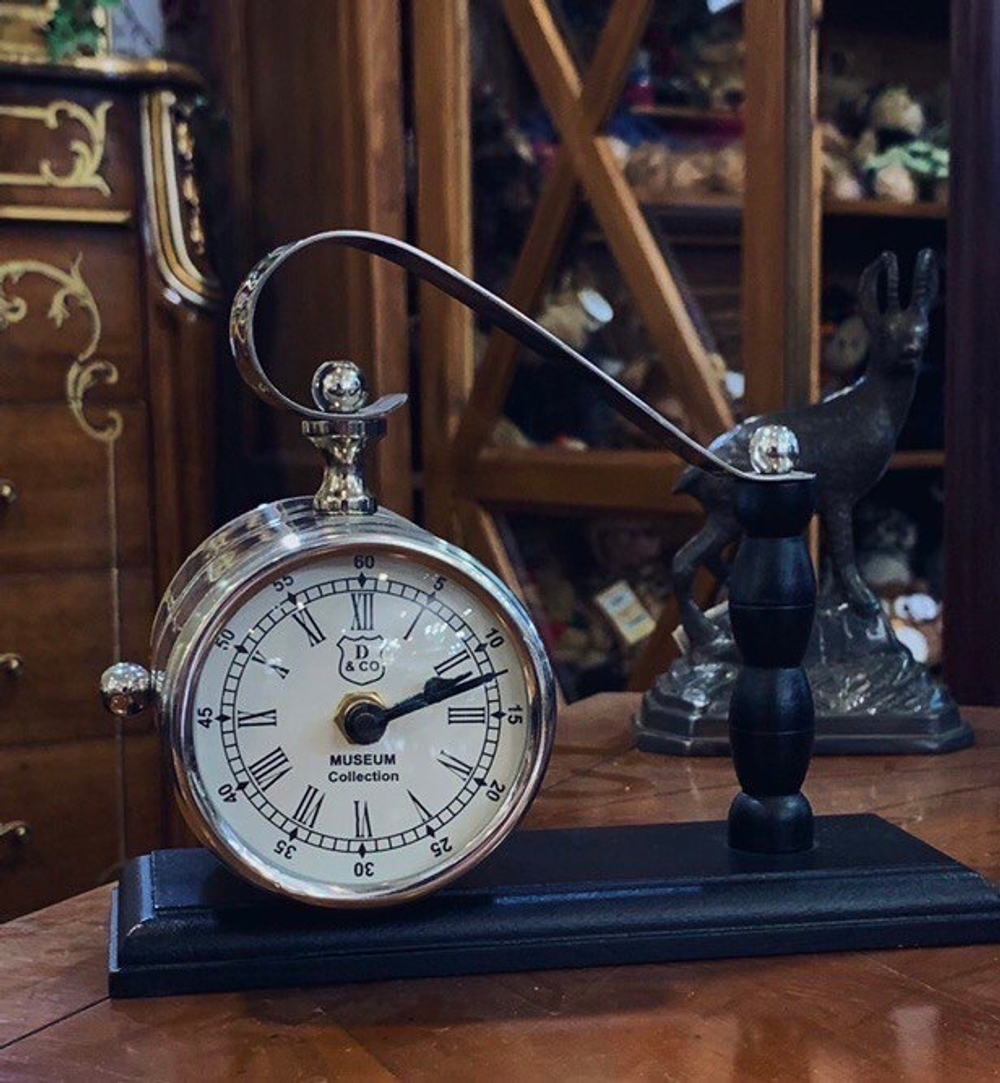 Часы на подставке [Арт. 96038]