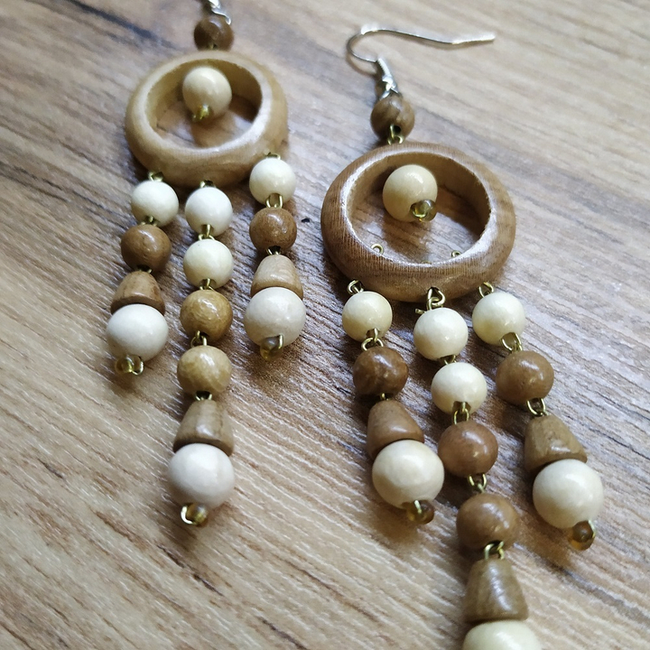 Серьги Слезки, дерево, цвет светло-кор., молочный, 22x65 мм