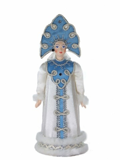 Фарфоровая кукла коллекционная Снегурочка в белой шубе и резном кокошнике. Новогодняя игрушка под ёлку ручной работы