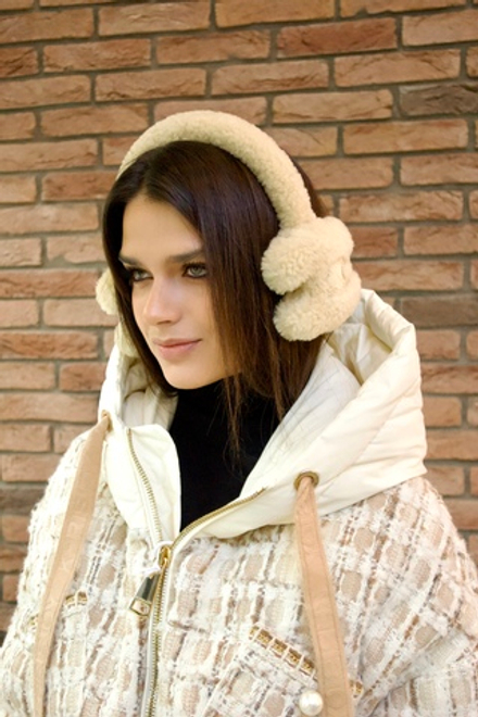 Меховые наушники Celine