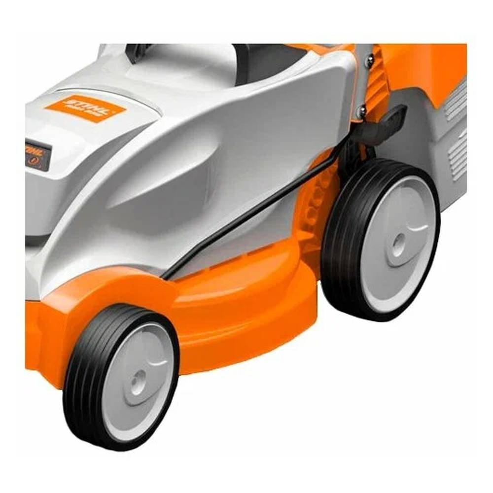 Аккумуляторная газонокосилка Stihl RMA 235.0 SET