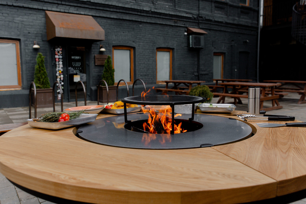 Дровяной гриль-стол Elbrus Grill Тибет 1200 (диаметр стола 1820 мм)